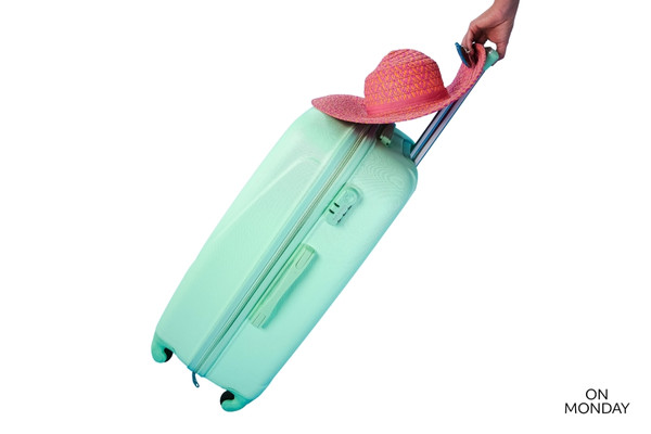 Turkoosi lentolaukku renkailla ja vetokahvalla